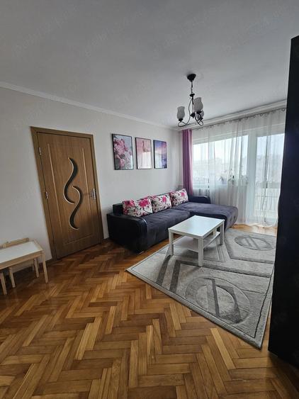 Apartament cu 2 camere semidecomandat în Podgoria