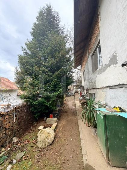 Casă individuală cu 5 camere cu Canalizare în Zărnești