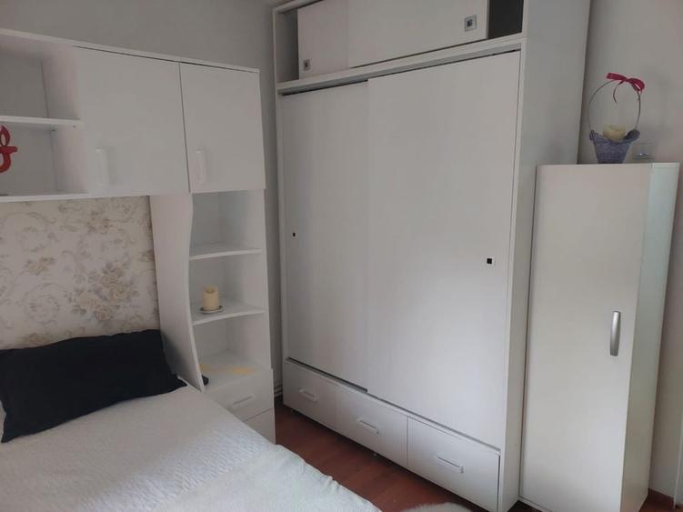 Apartament cu 2 camere semidecomandat în Exterior Vest