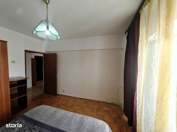 Apartament cu 2 camere decomandat în Banca Națională
