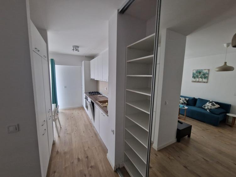 Apartament cu 2 camere semidecomandat în Pipera