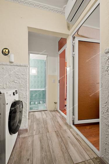 Apartament cu 3 camere decomandat în Micro 16
