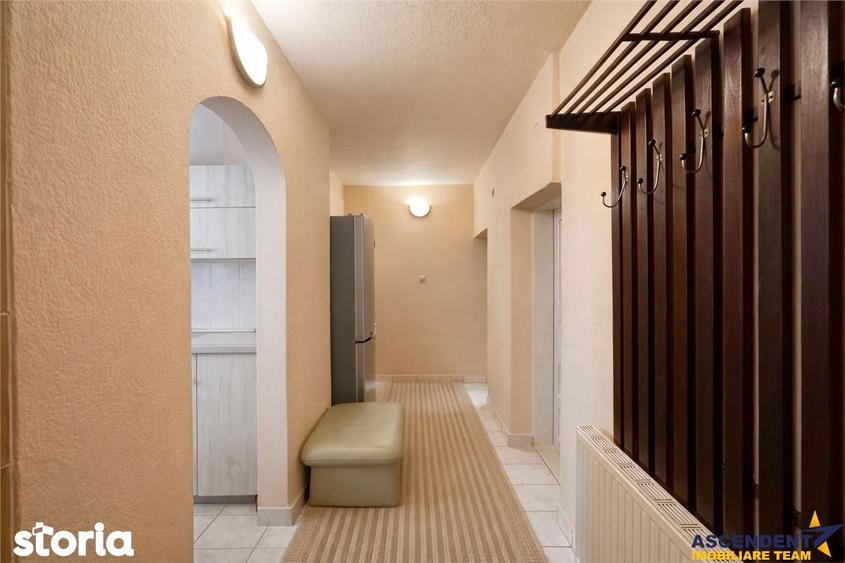 Spațiu comercial, de 270 mp, în Central