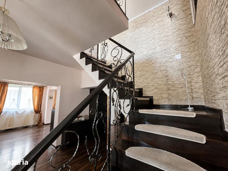 Casă cu 4 camere în Ostratu