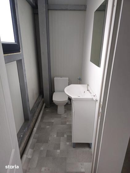 Spațiu comercial, de 600 mp, în Brazi