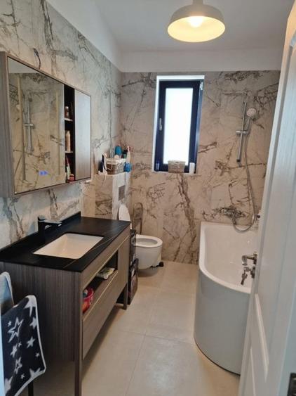 Casă individuală cu 4 camere cu Teren 300 Mp în Odăi