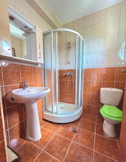 Casă individuală cu 5 camere cu Canalizare în Dudu