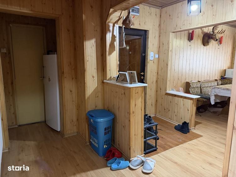 Apartament cu 4 camere decomandat în Central