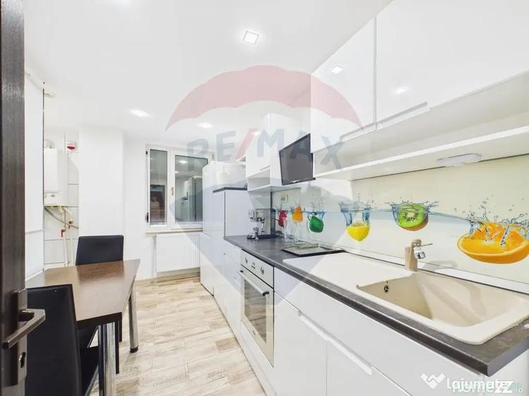 Apartament cu 3 camere decomandat în Central