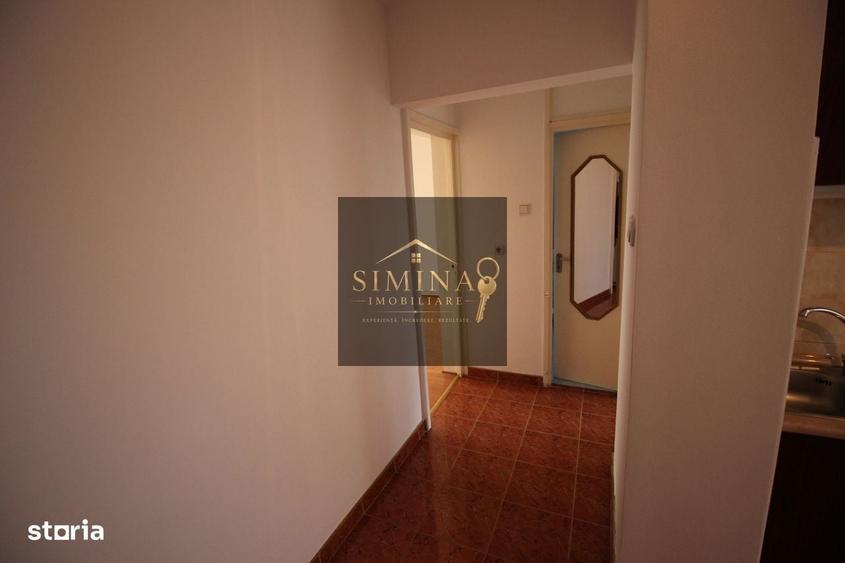 Apartament cu 3 camere decomandat în Tudor