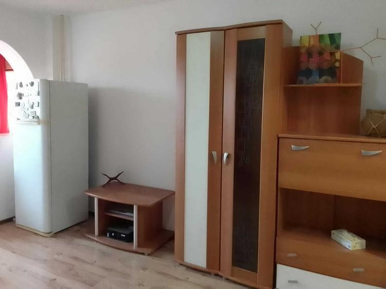 Garsonieră decomandată în Dristor