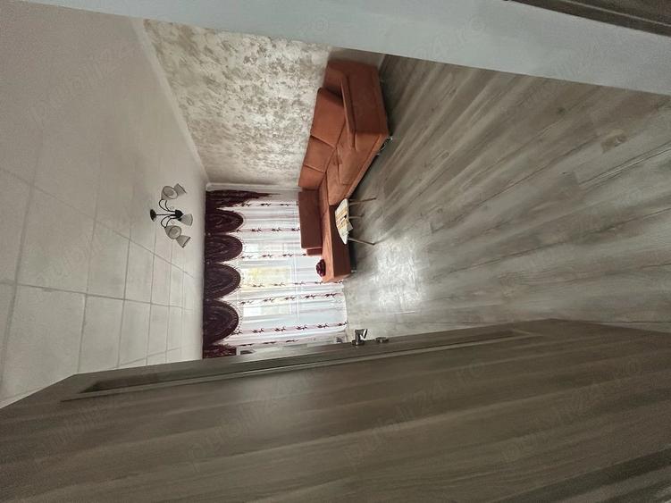 Apartament cu 5 camere decomandat în Central