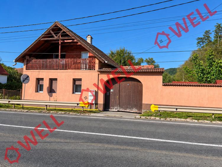 Casă cu 5 camere cu Teren 613 Mp în Bunești