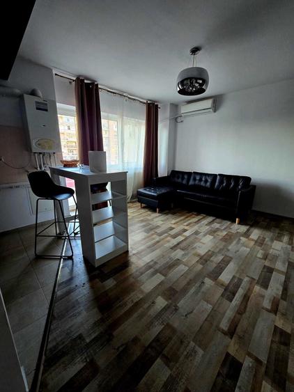 Garsonieră decomandată în Vitan