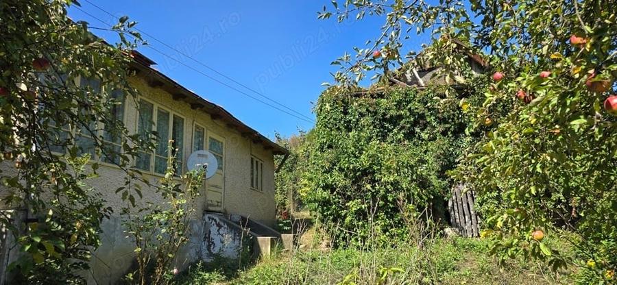 Casă cu 5 camere în Aluniș