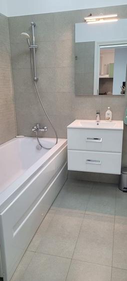 Apartament cu 2 camere decomandat în Dobroești