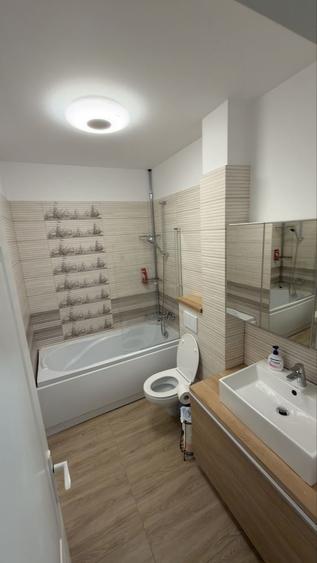 Apartament cu 2 camere decomandat în Florești
