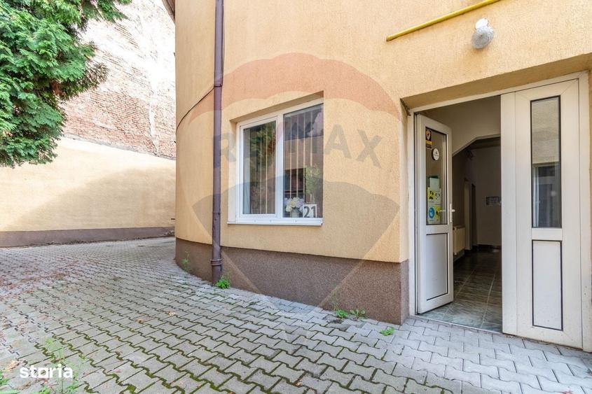 Spațiu comercial, de 358 mp, în Central