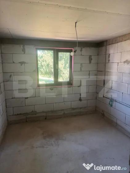 Casă cu 4 camere cu Teren 813 Mp în Piatra