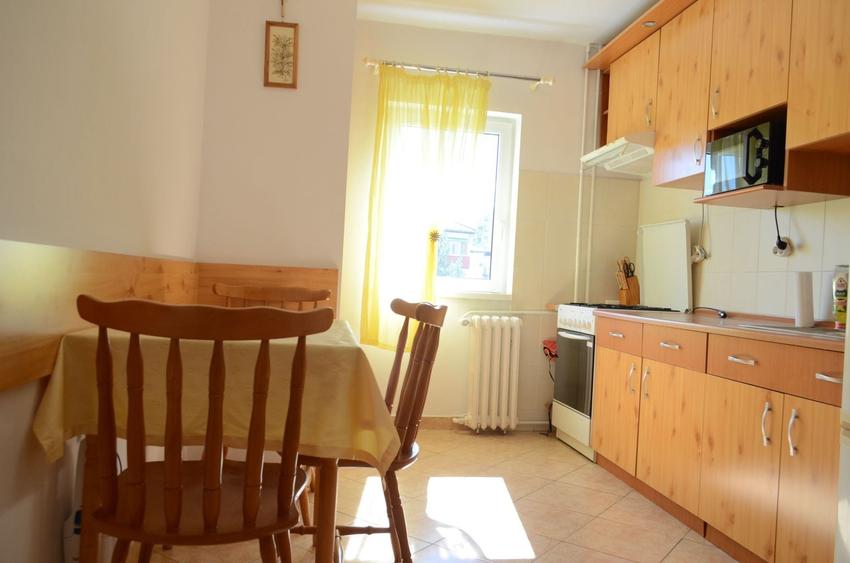 Apartament cu 2 camere nedecomandat, mobilat în Grigorescu