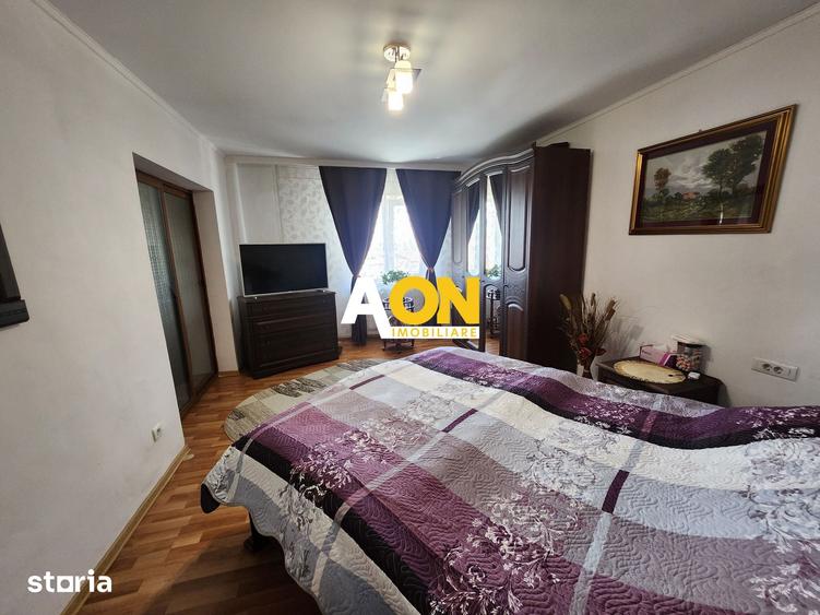 Apartament cu 5 camere în Cetate