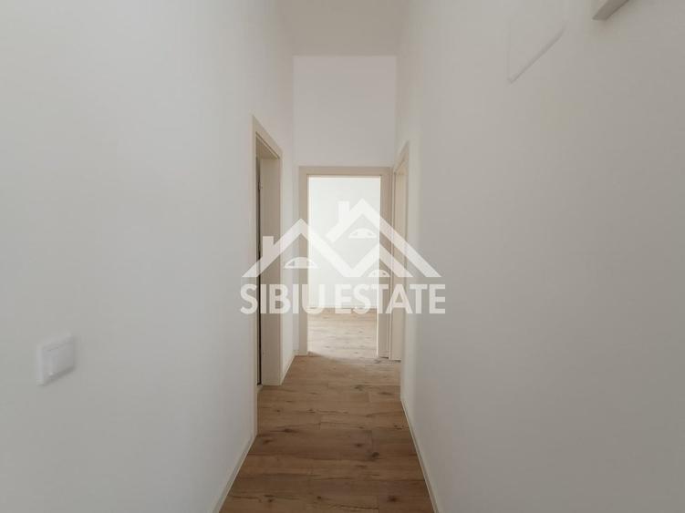 Apartament cu 3 camere decomandat în Șelimbăr