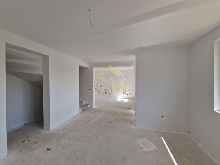 Duplex cu 3 camere cu Canalizare în Arhitecților - Calea Cisnădiei