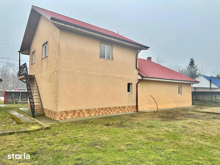 Casă cu 6 camere cu Teren 997 Mp în Filipești