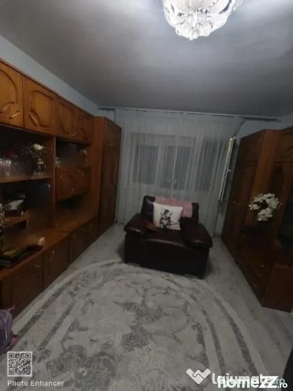 Apartament cu 2 camere decomandat în Siret