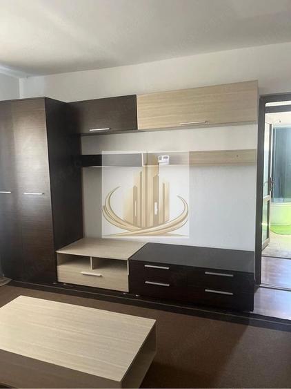 Apartament cu 2 camere semidecomandat, mobilat în Aradului