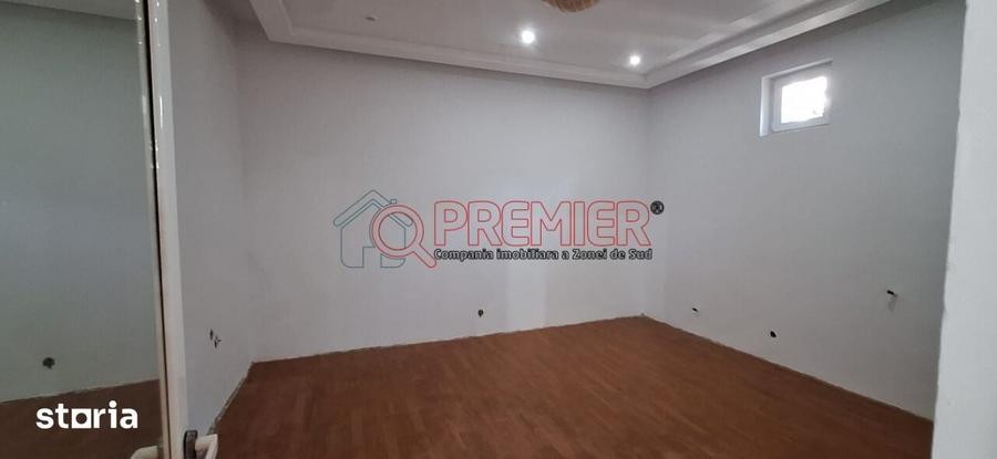 Apartament cu 4 camere în Centrul Civic