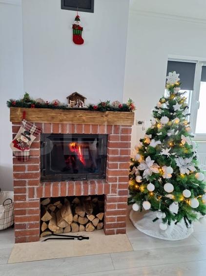 Casă individuală cu 4 camere cu Teren 400 Mp în Periferie