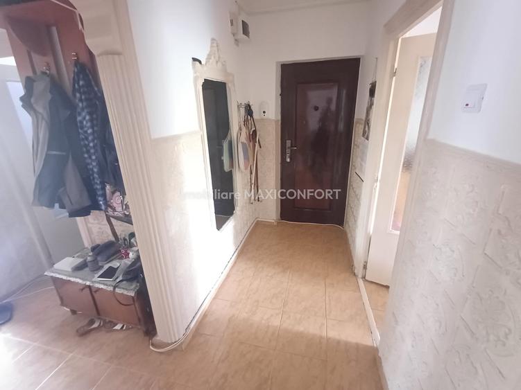 Apartament cu 3 camere în Calarași 4