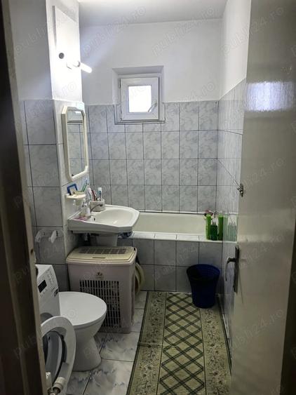 Apartament cu 2 camere semidecomandat în Lipovei