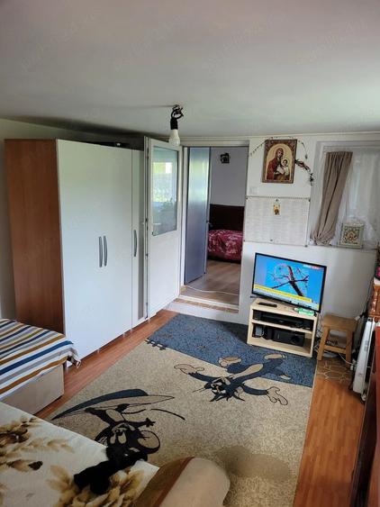 Casă cu Teren 2800 Mp în Rădești