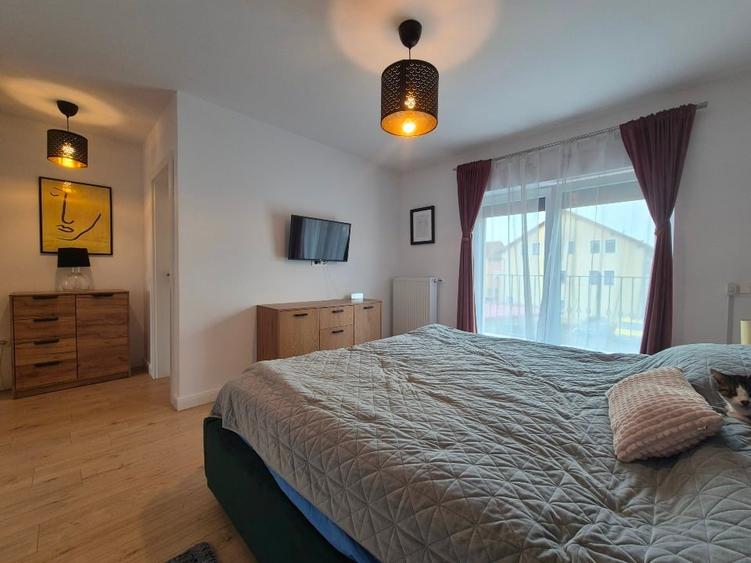 Duplex cu 4 camere cu Canalizare în Dumbrăvița