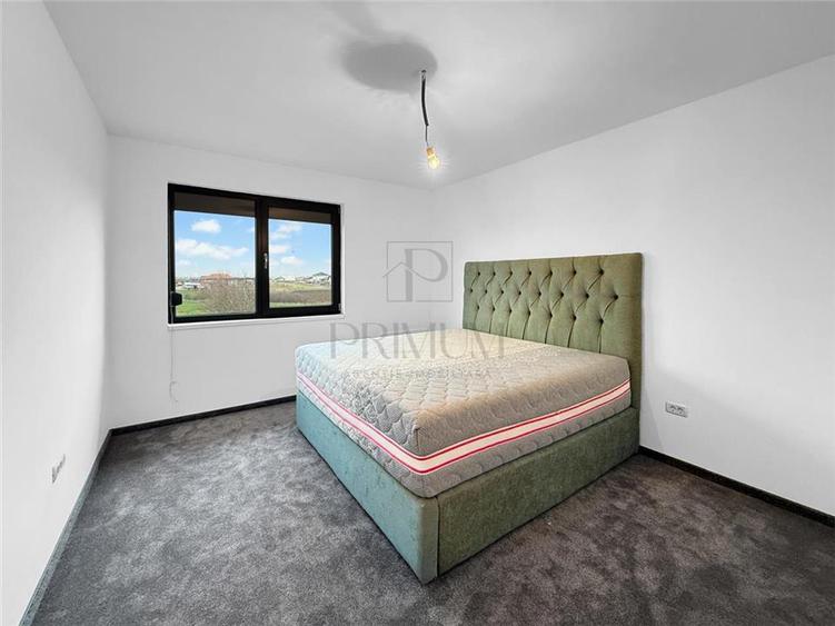 Duplex cu 4 camere cu Canalizare în Moșnița Nouă