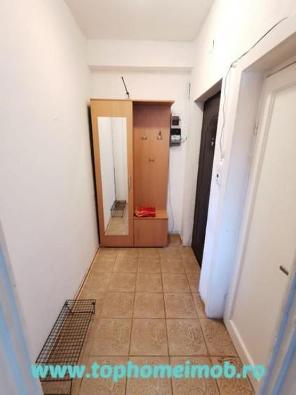 Apartament cu 2 camere semidecomandat în Romană