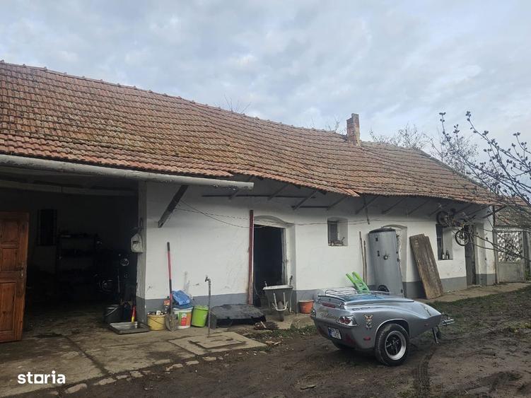 Casă cu 3 camere în Borș