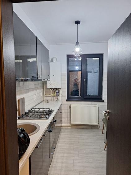 Apartament cu 2 camere semidecomandat în Central