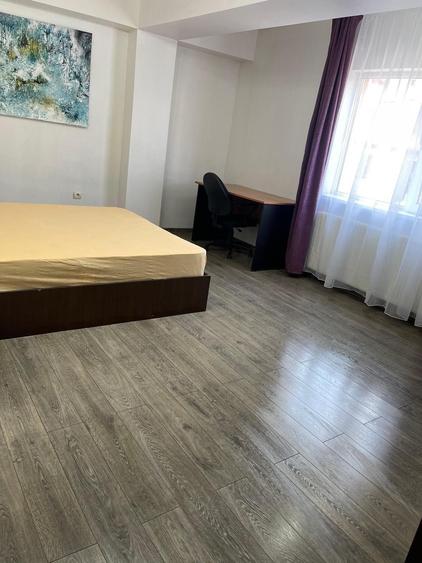Garsonieră semidecomandată în Brâncoveanu