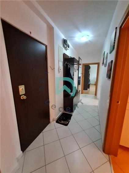 Apartament cu 2 camere decomandat, mobilat în Triaj