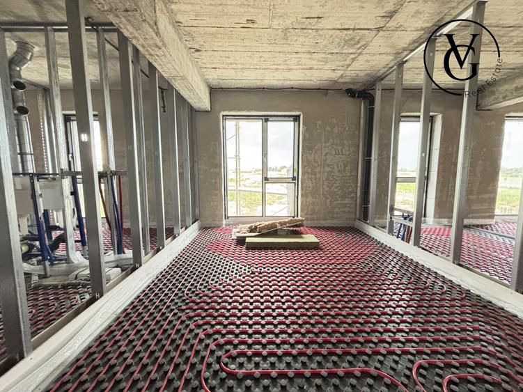 Apartament cu 4 camere decomandat în Inel I