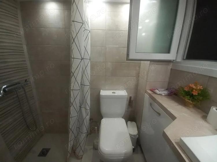 Apartament cu 2 camere decomandat în Panduri