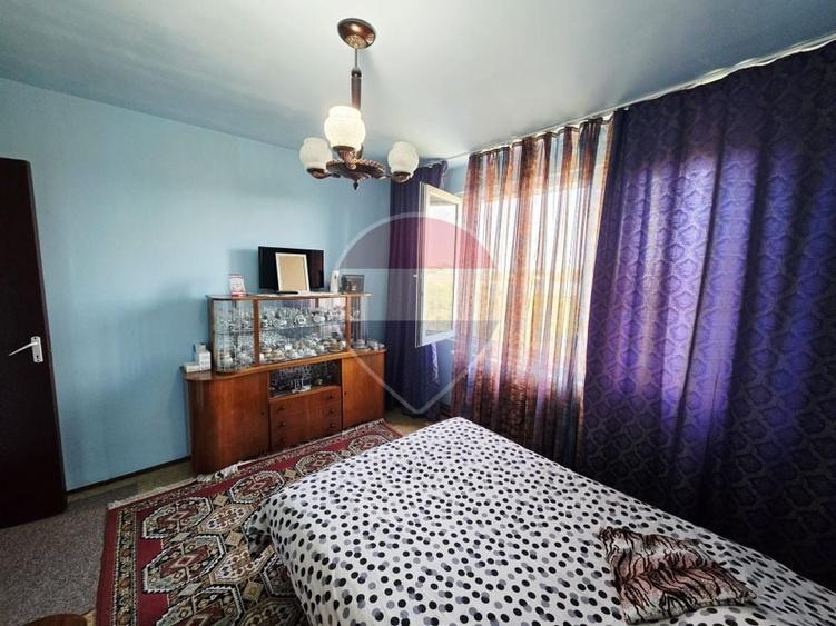 Apartament cu 2 camere decomandat, mobilat în Planete