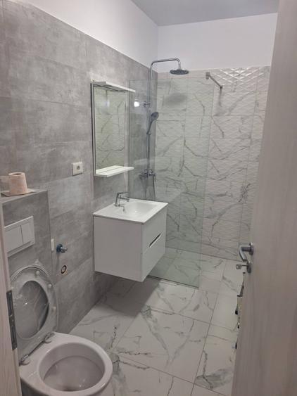 Apartament cu 2 camere decomandat în Drumul Taberei
