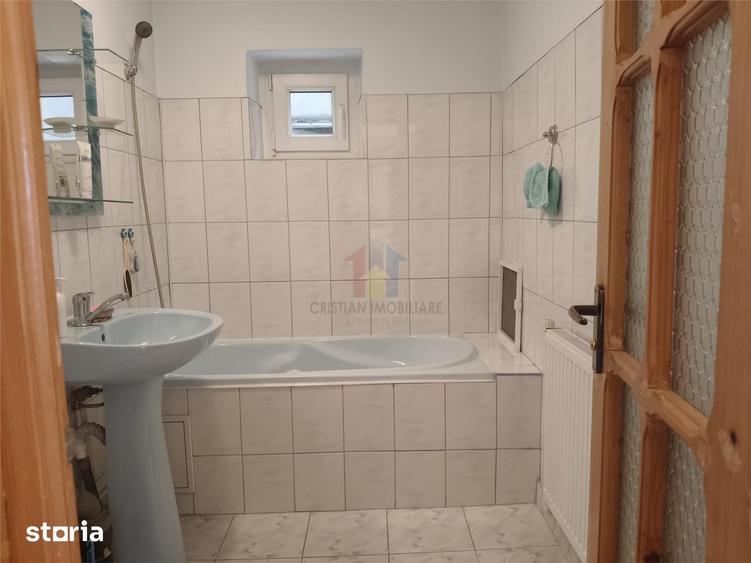 Apartament cu 3 camere în Buzaului