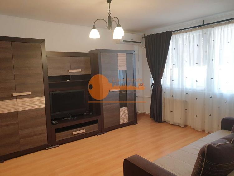 Apartament cu 2 camere decomandat, mobilat în Vatra Luminoasă