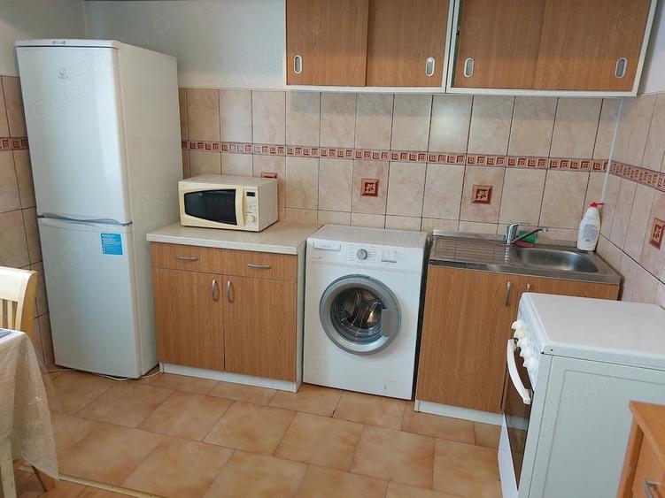 Garsonieră decomandată în Central