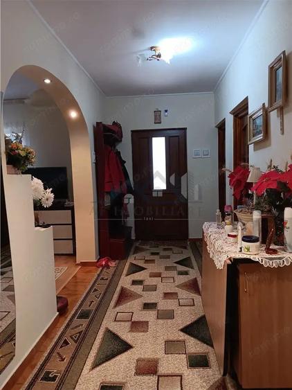 Horpaz Vila P+M 206mp Teren 655mp la 500ml de intrarea in Horpaz pot locui doua familii - 9
